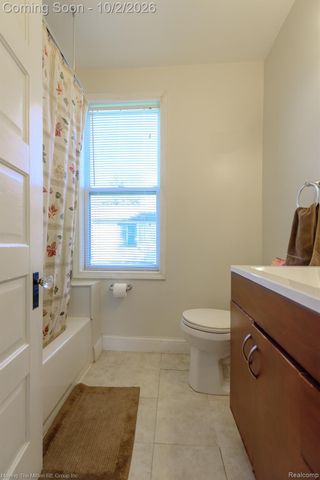 9075 Tuttle Hill Road, Augusta Charter Township, MI 48191