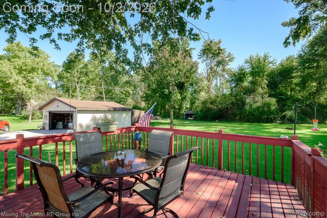 9075 Tuttle Hill Road, Augusta Charter Township, MI 48191