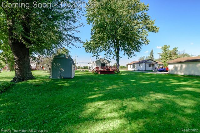 9075 Tuttle Hill Road, Augusta Charter Township, MI 48191
