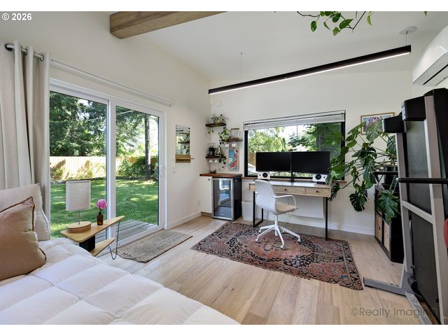 1112 Ne 113TH Ave, Portland, OR 97220