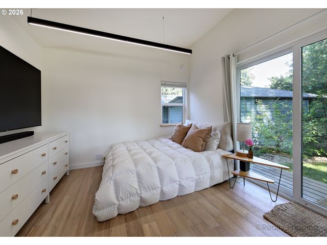 1112 Ne 113TH Ave, Portland, OR 97220