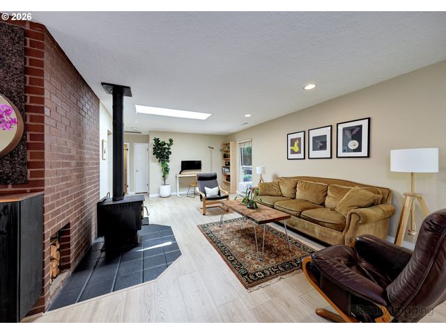 1112 Ne 113TH Ave, Portland, OR 97220