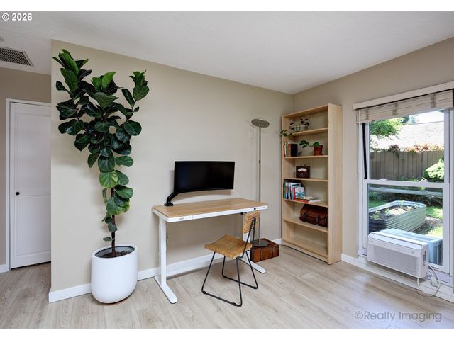 1112 Ne 113TH Ave, Portland, OR 97220