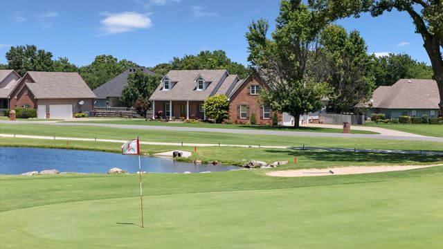 4975 Lake Breeze Road, Grove, OK 74344