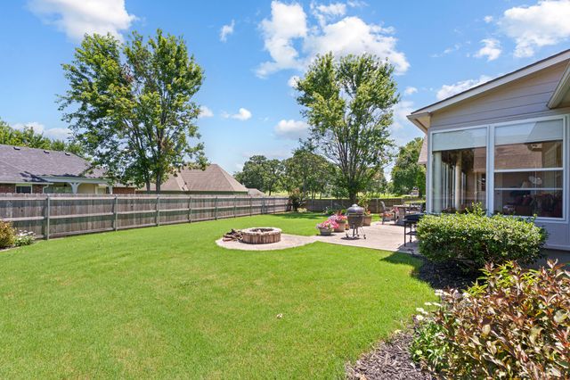 4975 Lake Breeze Road, Grove, OK 74344