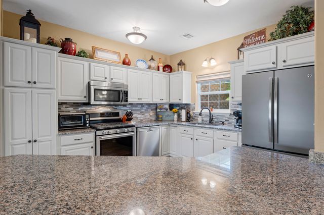 4975 Lake Breeze Road, Grove, OK 74344