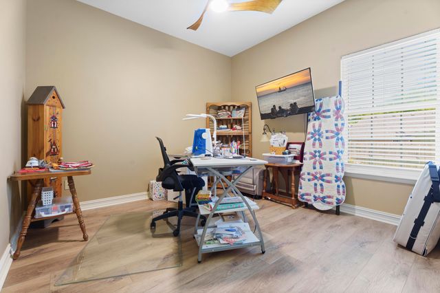 4975 Lake Breeze Road, Grove, OK 74344