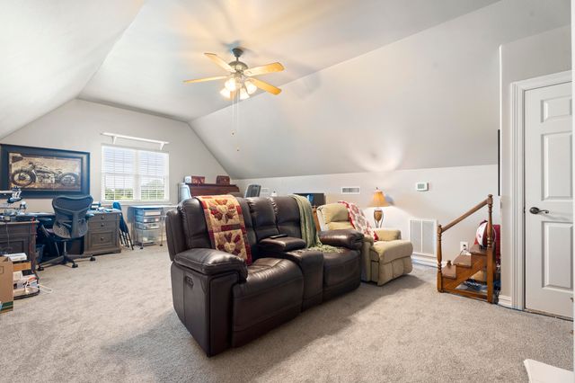 4975 Lake Breeze Road, Grove, OK 74344