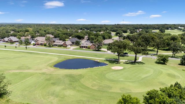 4975 Lake Breeze Road, Grove, OK 74344
