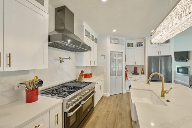 2218 Honea Egypt Road, Magnolia, TX 77354