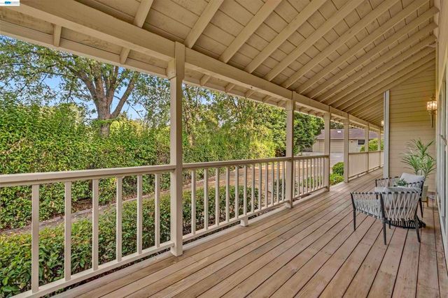 2280 Blackhawk Rd, Danville, CA 94506