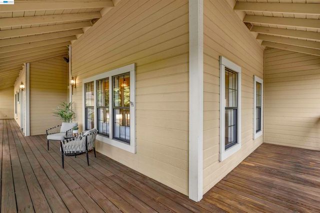2280 Blackhawk Rd, Danville, CA 94506