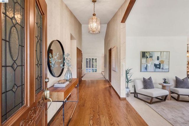 2280 Blackhawk Rd, Danville, CA 94506