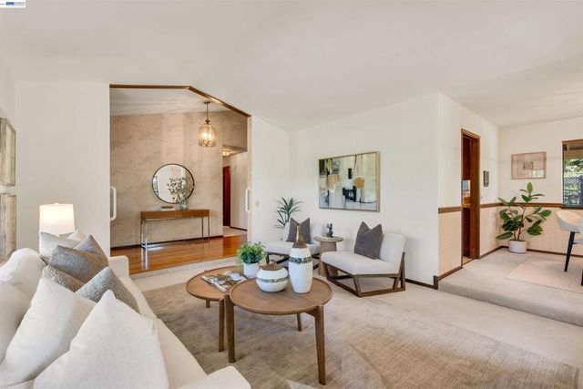 2280 Blackhawk Rd, Danville, CA 94506