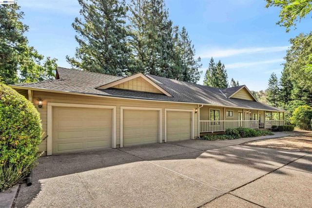 2280 Blackhawk Rd, Danville, CA 94506