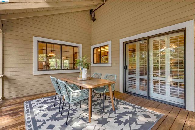 2280 Blackhawk Rd, Danville, CA 94506
