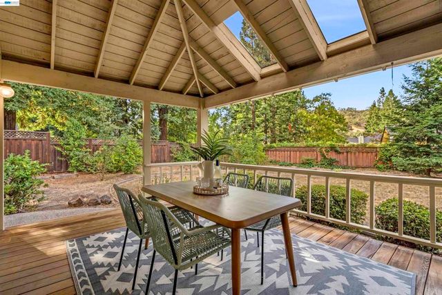 2280 Blackhawk Rd, Danville, CA 94506