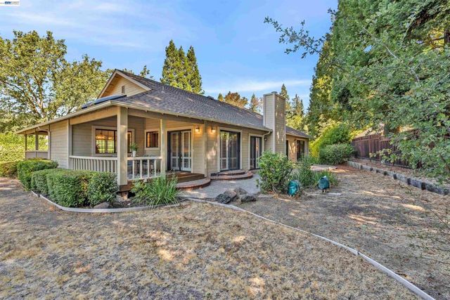 2280 Blackhawk Rd, Danville, CA 94506