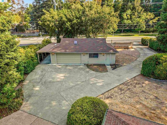 2280 Blackhawk Rd, Danville, CA 94506