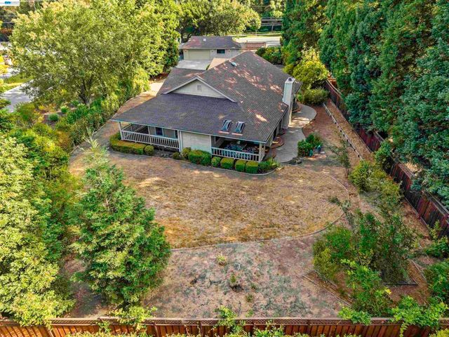 2280 Blackhawk Rd, Danville, CA 94506