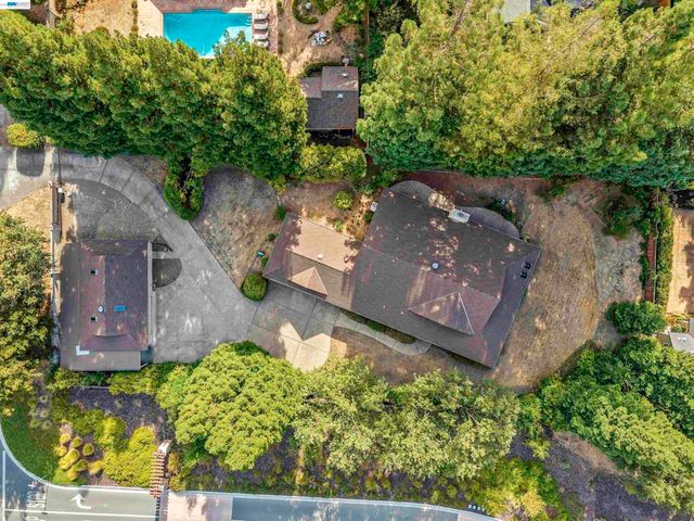 2280 Blackhawk Rd, Danville, CA 94506