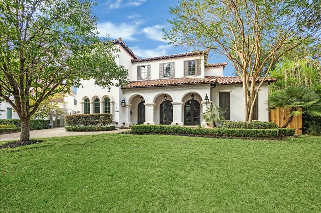 2330 Maroneal Street, Houston, TX 77030