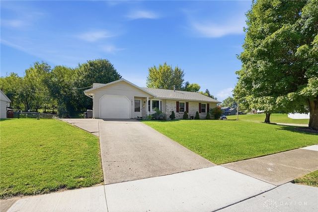 1817 Marinette Drive, Springfield, OH 45503