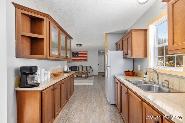 171 W Sidney Road, Sidney Twp, MI 48885