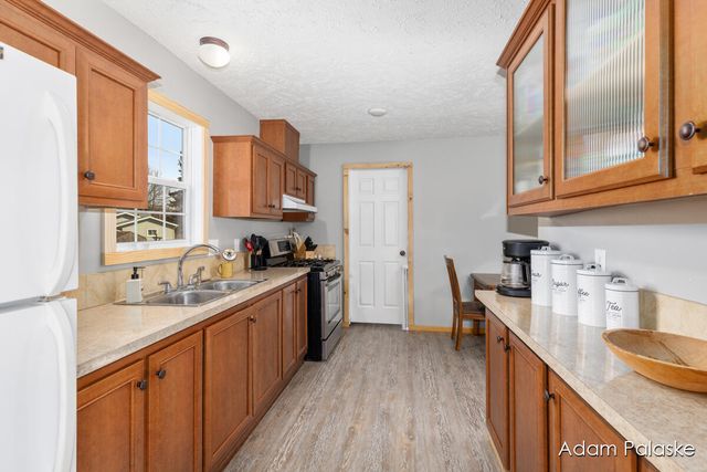 171 W Sidney Road, Sidney Twp, MI 48885