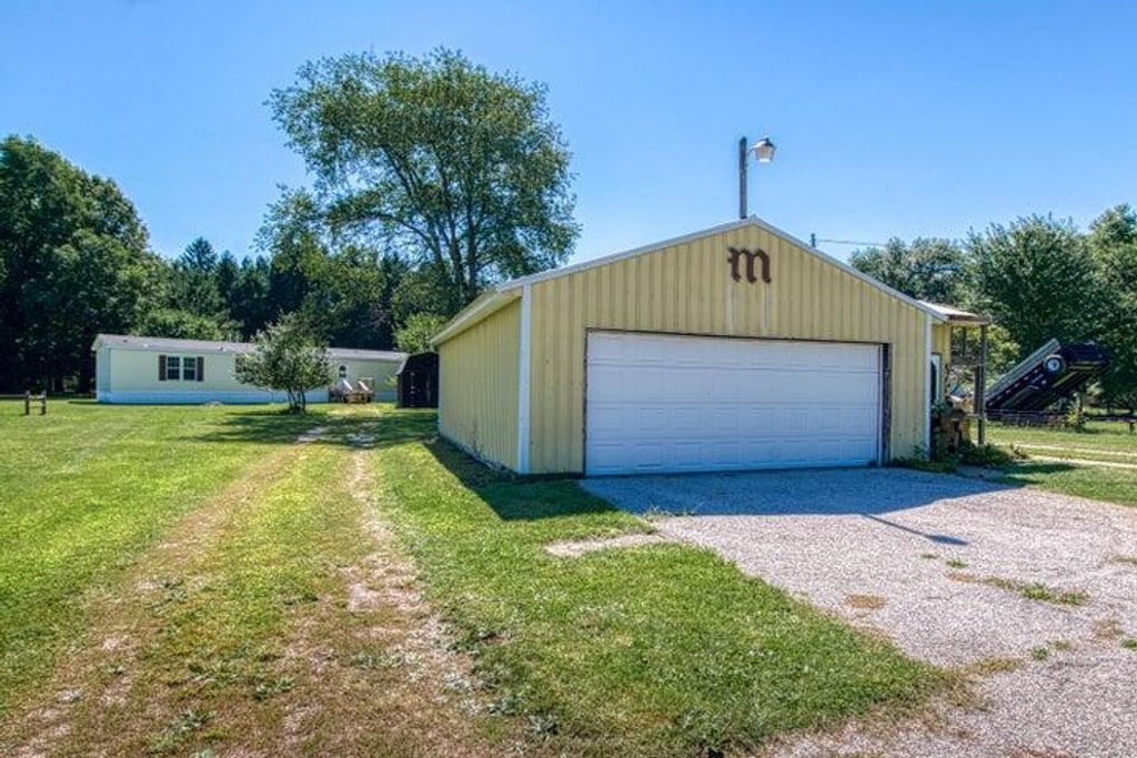 171 W Sidney Road, Sidney Twp, MI 48885