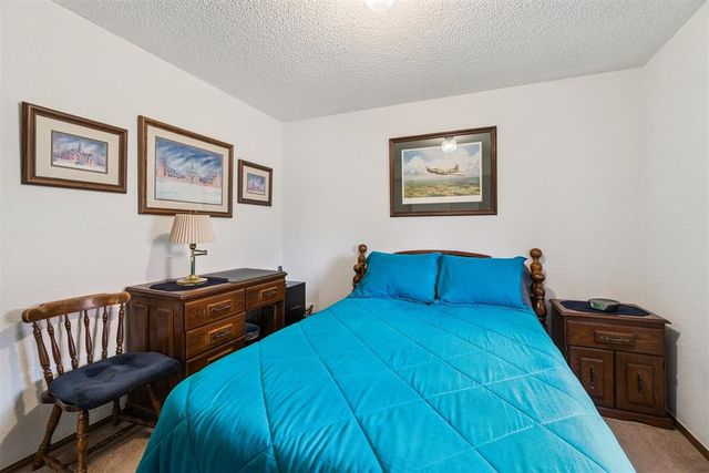 616 S Country Side Trail, Edmond, OK 73012