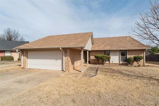 616 S Country Side Trail, Edmond, OK 73012