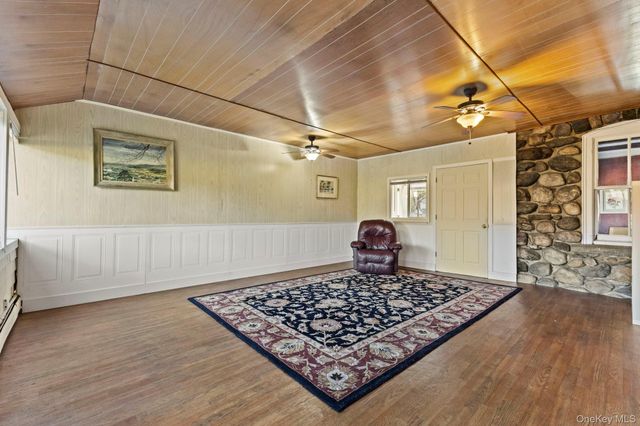 7 Rolling Hills Road, Thornwood, NY 10594