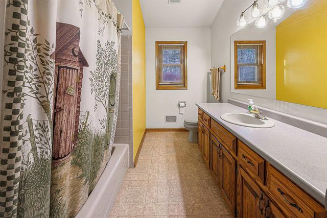 W9109 BRAZELTON DRIVE, Kewaskum, WI 53040