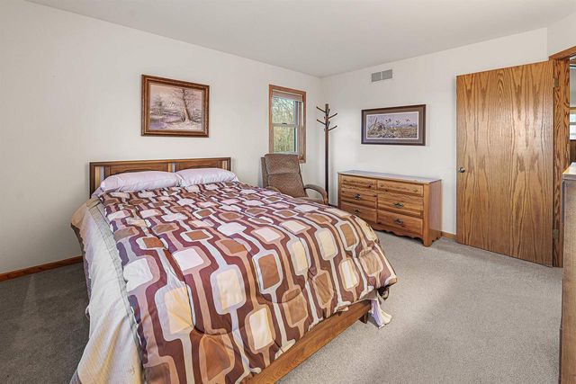 W9109 BRAZELTON DRIVE, Kewaskum, WI 53040