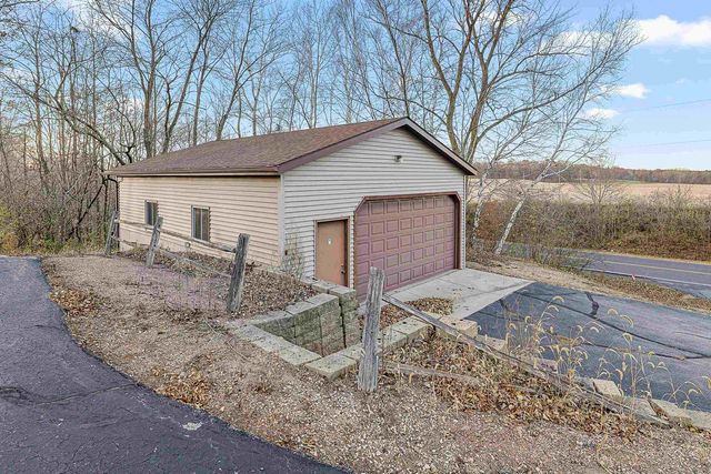 W9109 BRAZELTON DRIVE, Kewaskum, WI 53040
