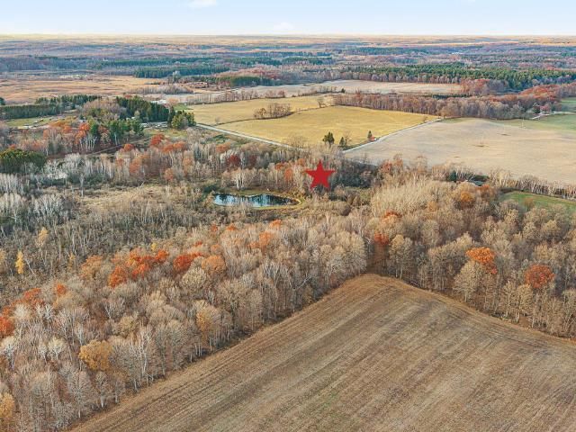 W9109 BRAZELTON DRIVE, Kewaskum, WI 53040