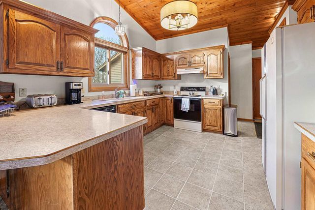 W9109 BRAZELTON DRIVE, Kewaskum, WI 53040
