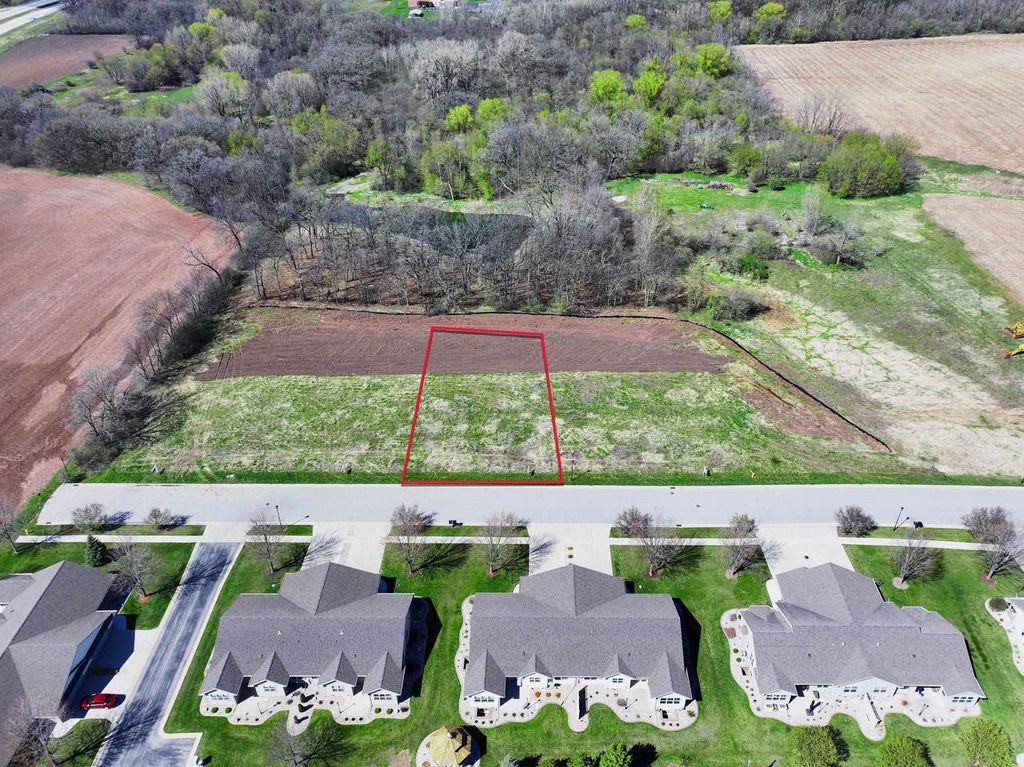 1373 EASTWIND LANE, Fond Du Lac, WI 54937