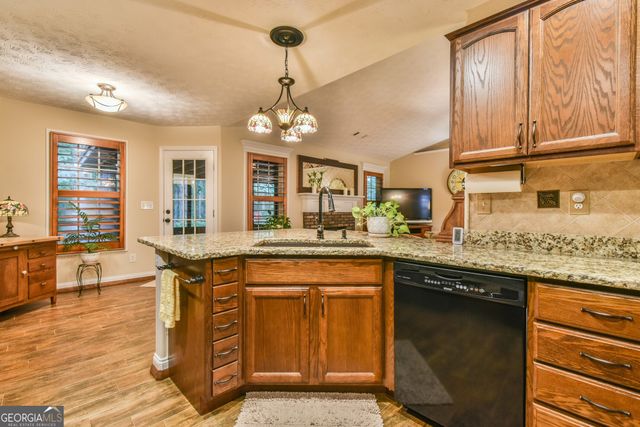 2044 Lantern Drive, Jefferson, GA 30549