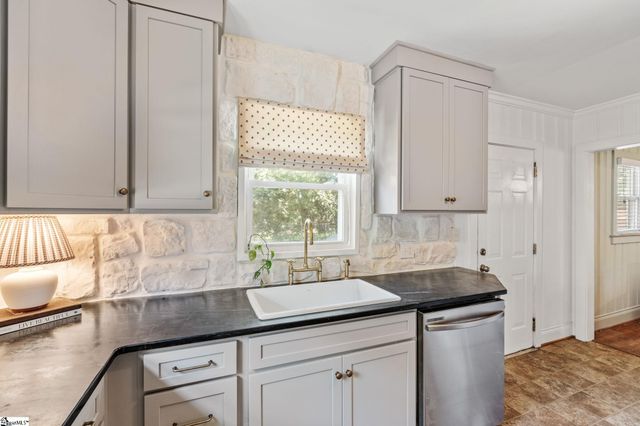 208 Willow Springs Drive, Greenville, SC 29607