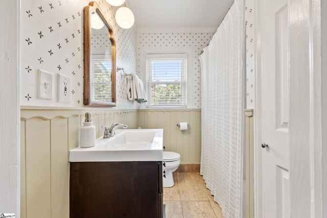 208 Willow Springs Drive, Greenville, SC 29607