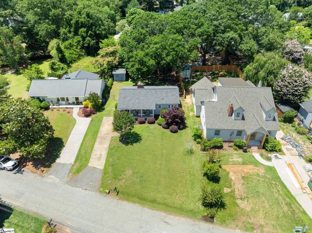 208 Willow Springs Drive, Greenville, SC 29607