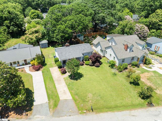 208 Willow Springs Drive, Greenville, SC 29607