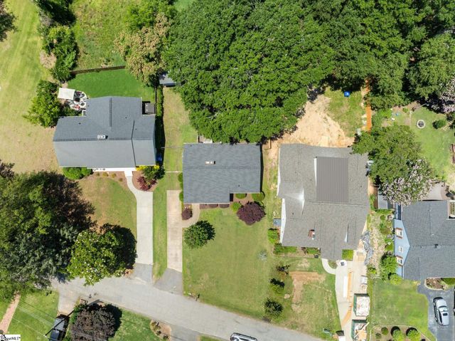 208 Willow Springs Drive, Greenville, SC 29607