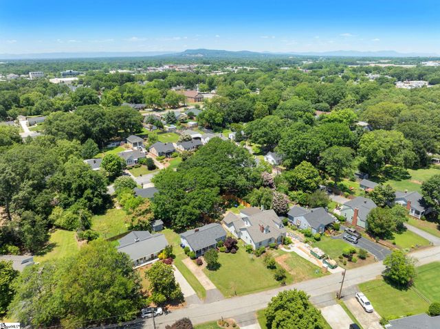 208 Willow Springs Drive, Greenville, SC 29607
