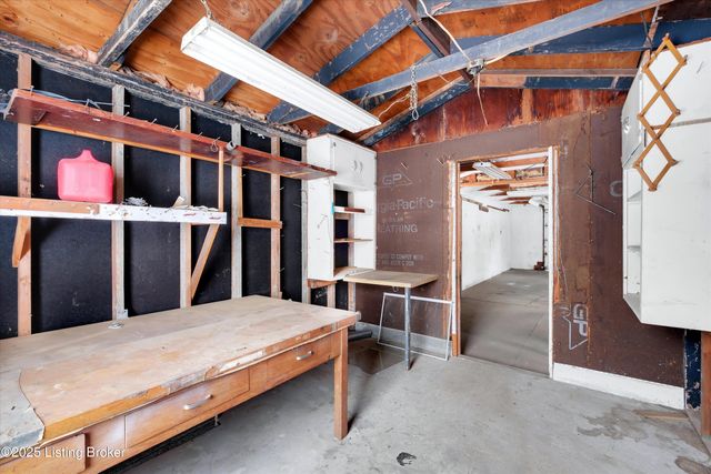 1682 Trigg St, Louisville, KY 40213