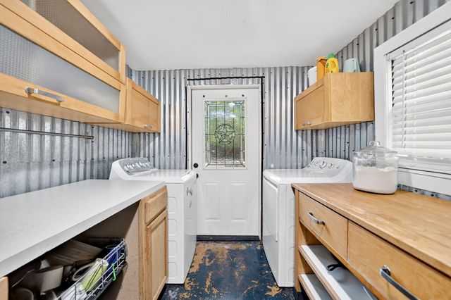 415 S Dallas Avenue, Lancaster, TX 75146