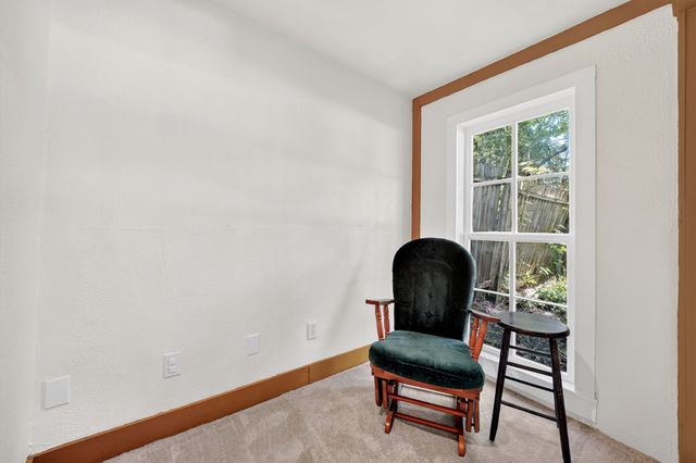 415 S Dallas Avenue, Lancaster, TX 75146