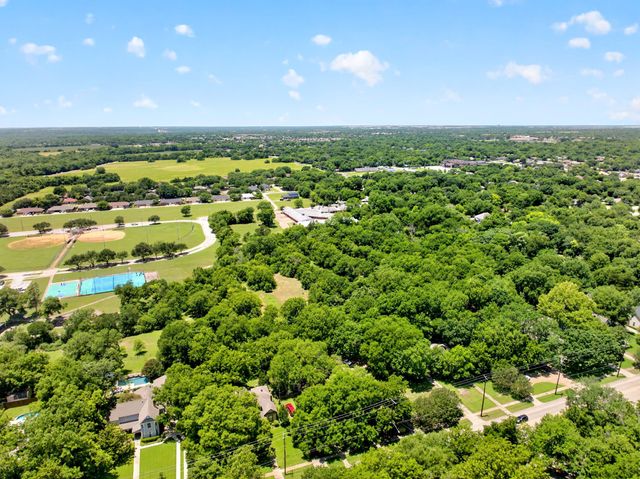 415 S Dallas Avenue, Lancaster, TX 75146